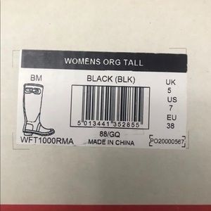 Woman’s Original Hunter tall rain boots size 7
